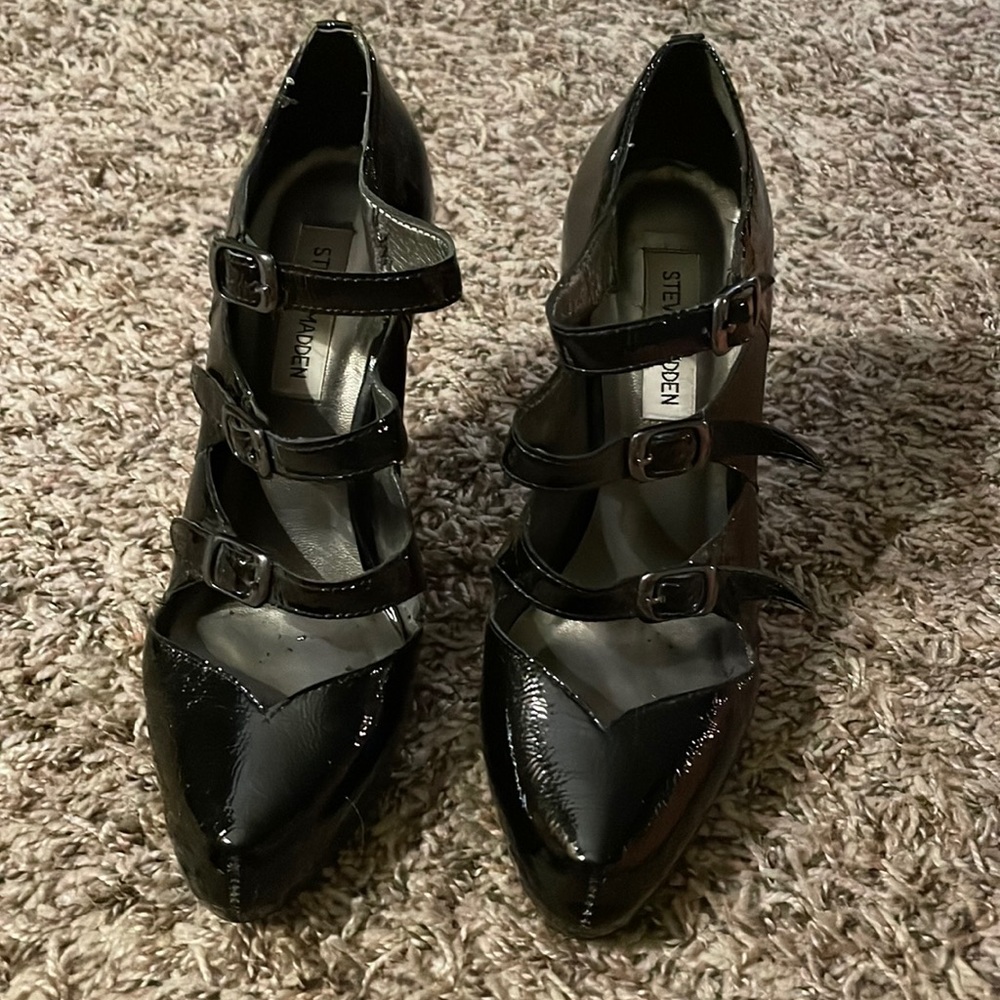 Steve Madden Patent Leather Pumps with Buckles Page 6